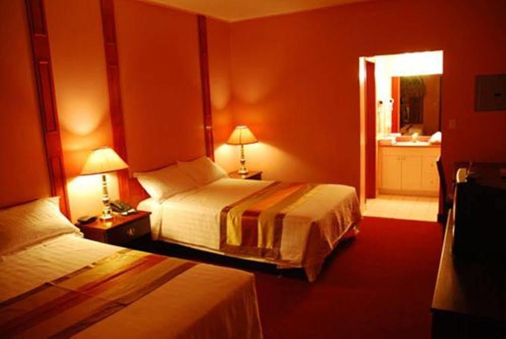 Grewals Inn And Suites Ниагара-Фолс Экстерьер фото