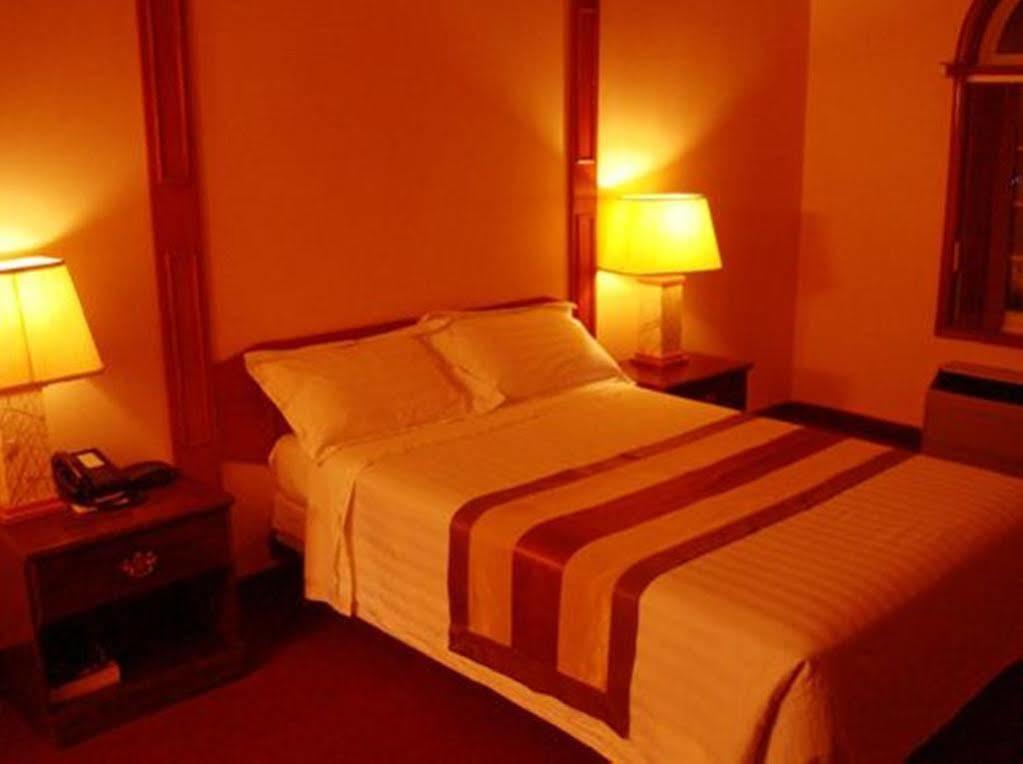 Grewals Inn And Suites Ниагара-Фолс Экстерьер фото