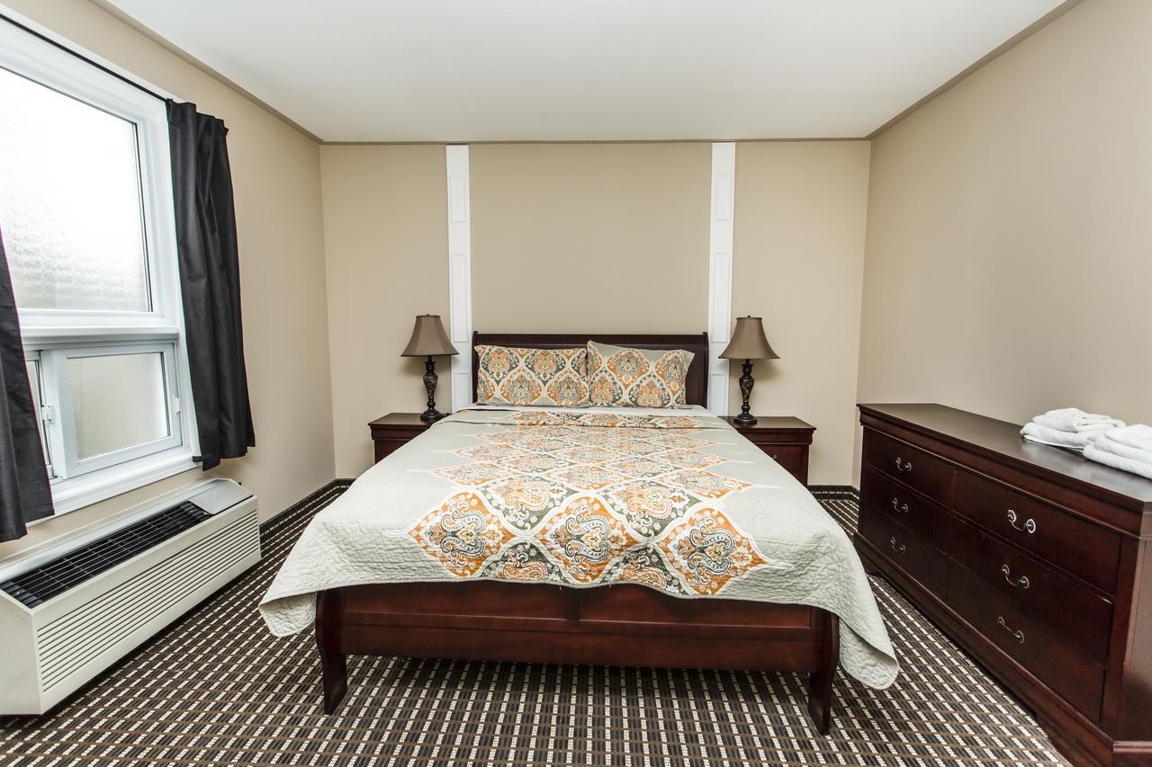 Grewals Inn And Suites Ниагара-Фолс Экстерьер фото